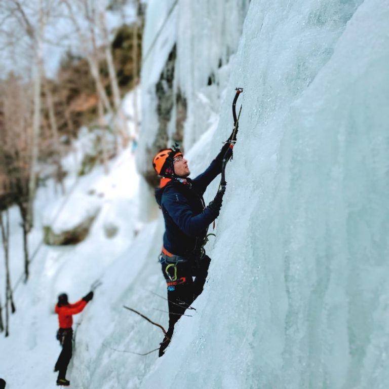 Cours escalade de glace au Québec