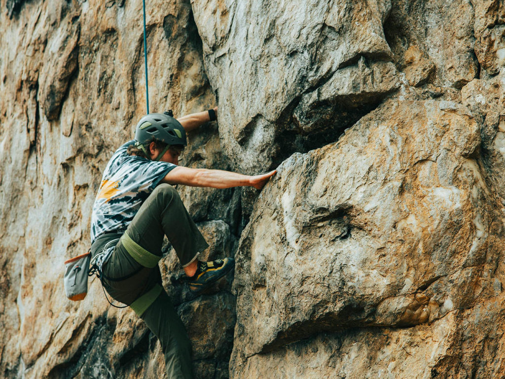 Introductory courses and transitions in top rope or first rope in rock climbing