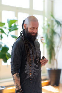 François Lacerte, enseignant professeur de yoga à Zéro Gravité