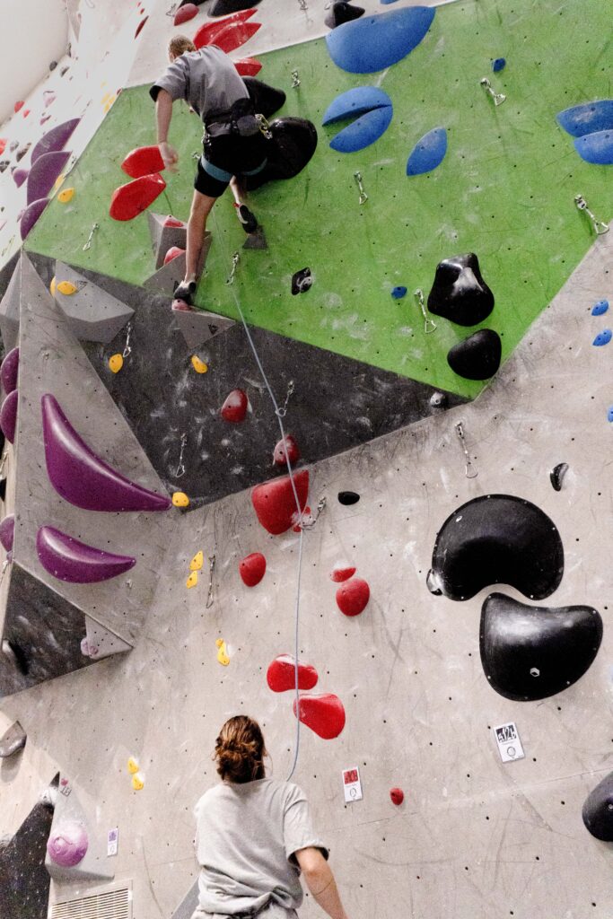 article de blogue, chute en premier de cordée, escalade et yoga, Zéro Gravité, Montréal